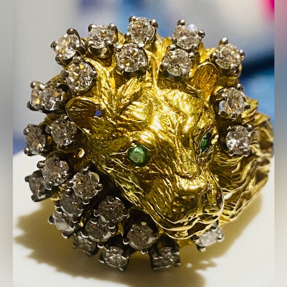 Lion animal cat ring 18 k solid gold 19 grams, 27 diamonds 0, 10 TW/ 2,70 TW - Picture 2 of 2